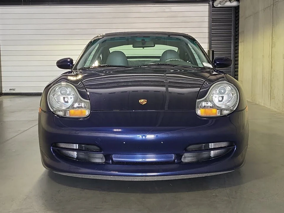 2001 Porsche 996 Carrera - Image 12 of 31