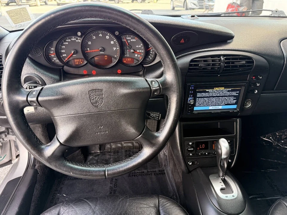 2001 Porsche 996 Carrera - Image 11 of 14