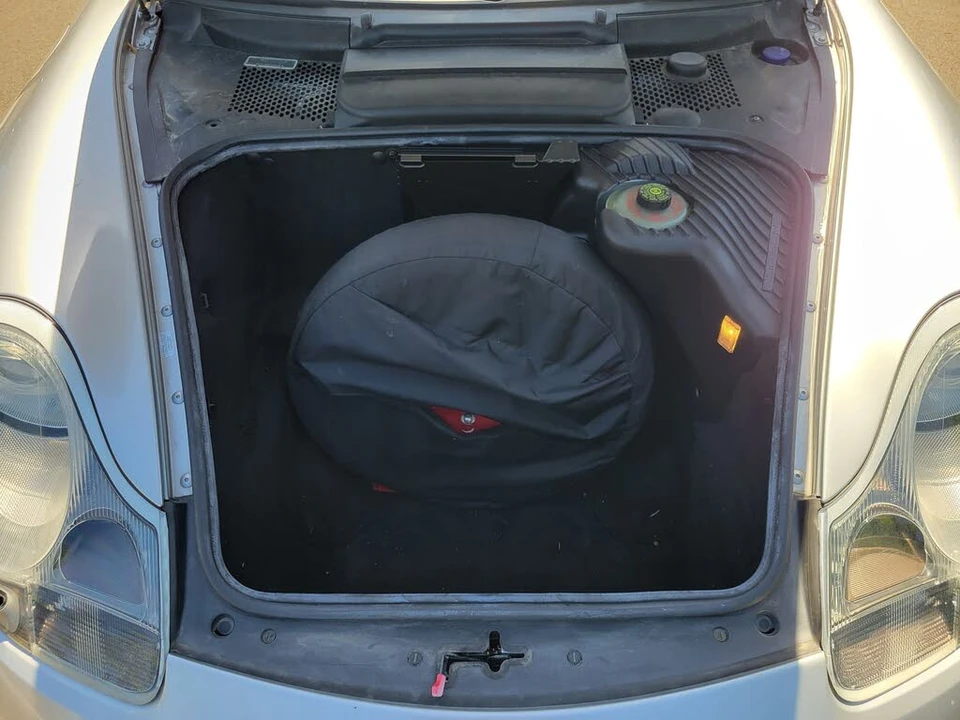 2001 Porsche 996 Carrera - Image 25 of 27
