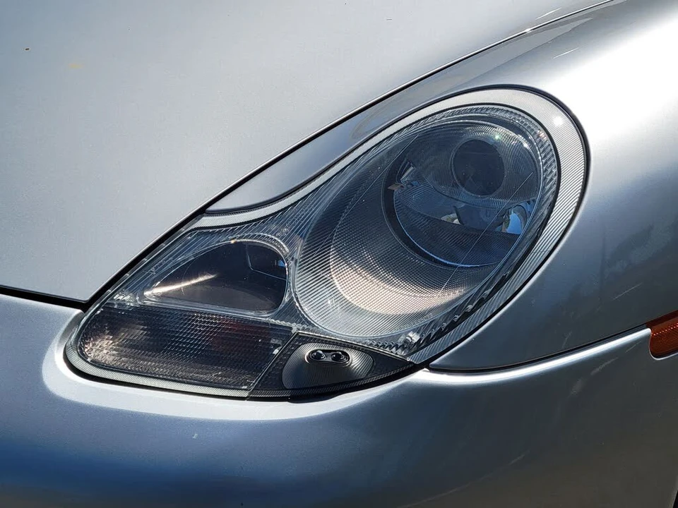 2001 Porsche 996 Carrera - Image 26 of 27