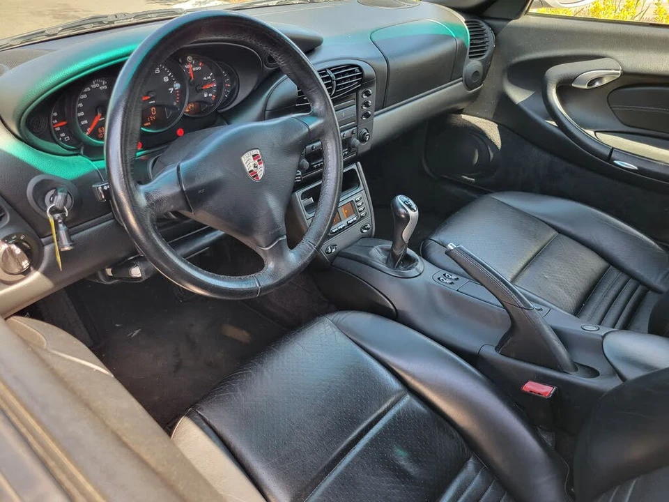 2001 Porsche 996 Carrera - Image 12 of 27