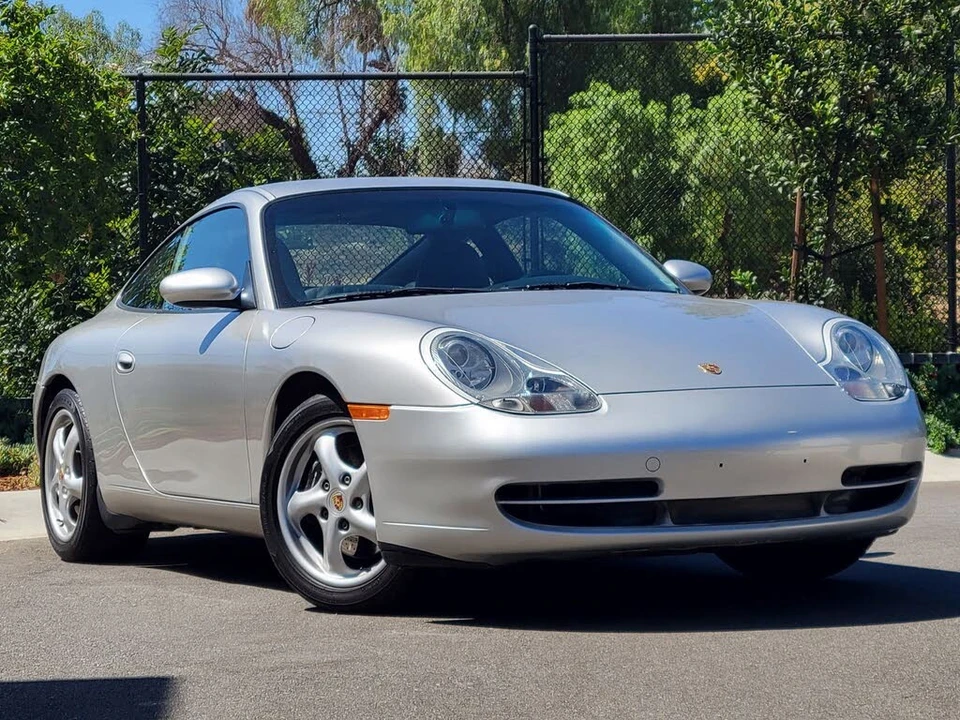 2001 Porsche 996 Carrera - Image 9 of 27