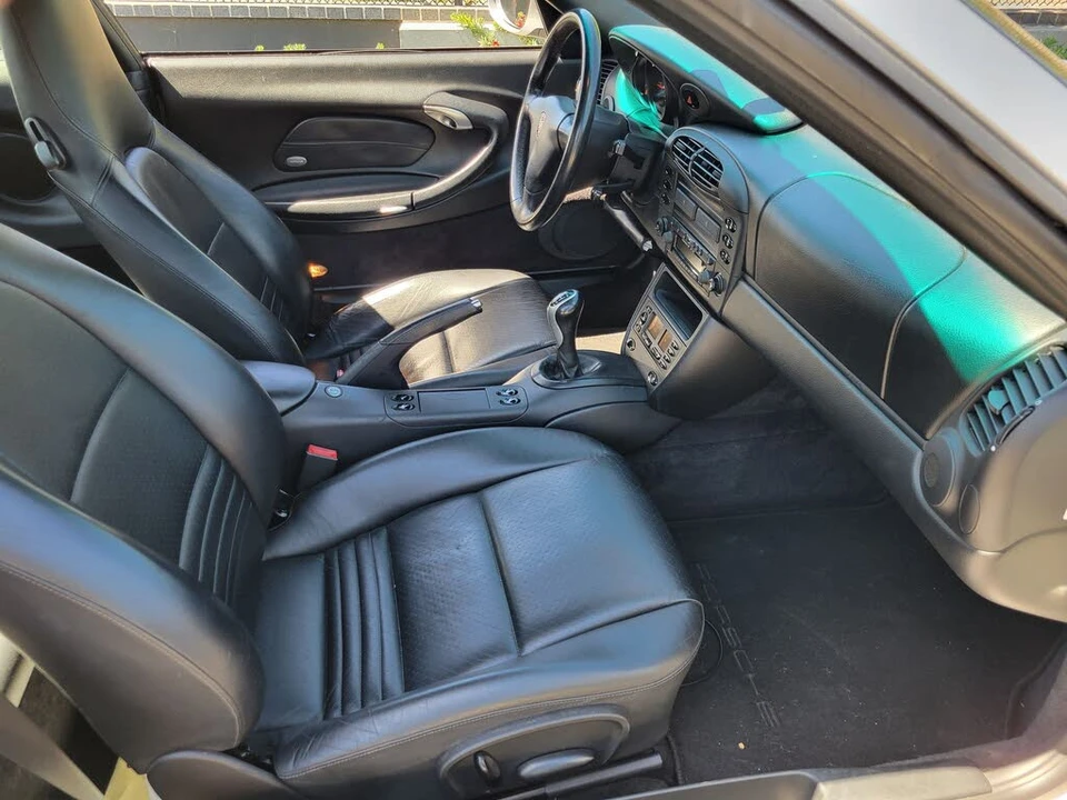 2001 Porsche 996 Carrera - Image 22 of 27