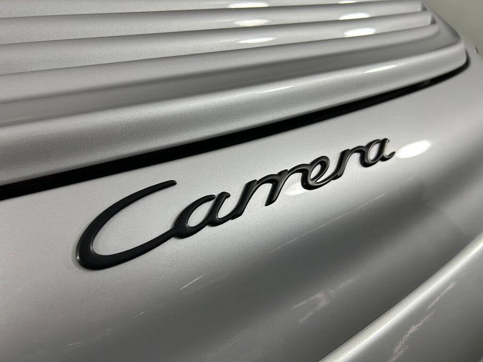 2001 Porsche 996 Carrera 4 - Image 12 of 31
