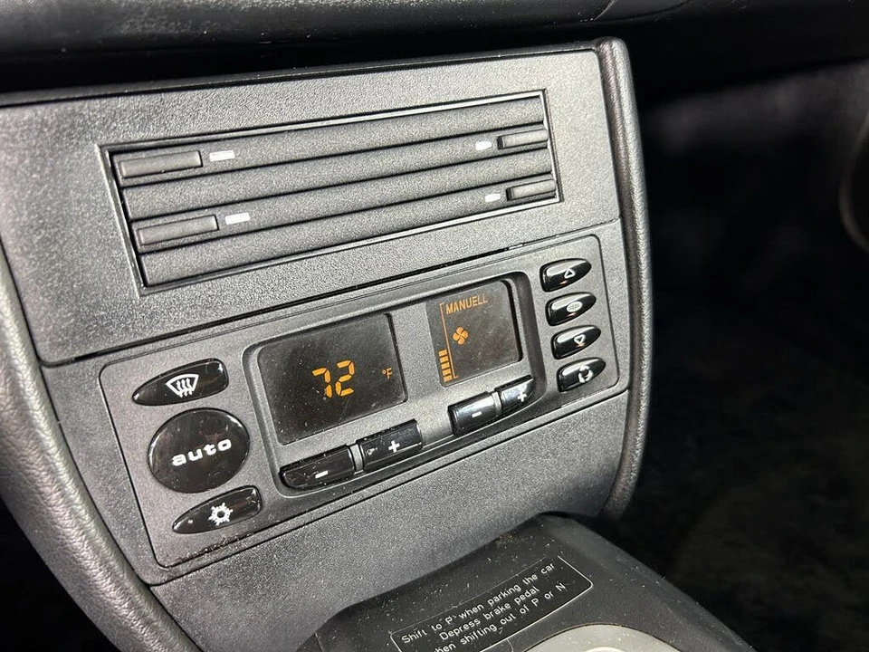 2001 Porsche 996 Carrera 4 - Image 20 of 31