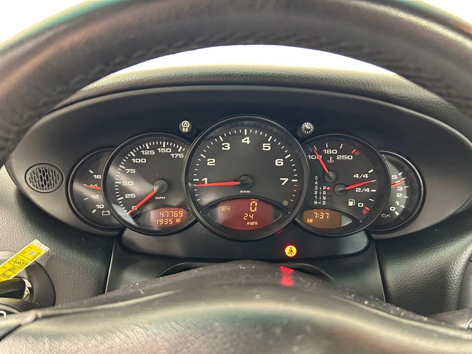 2001 Porsche 996 Carrera 4 - Image 21 of 31