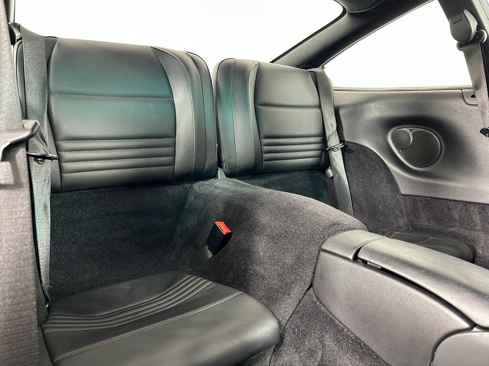 2001 Porsche 996 Carrera 4 - Image 27 of 31