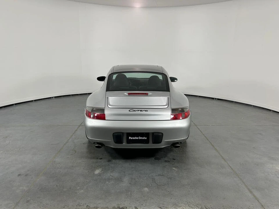2001 Porsche 996 Carrera 4 - Image 6 of 31