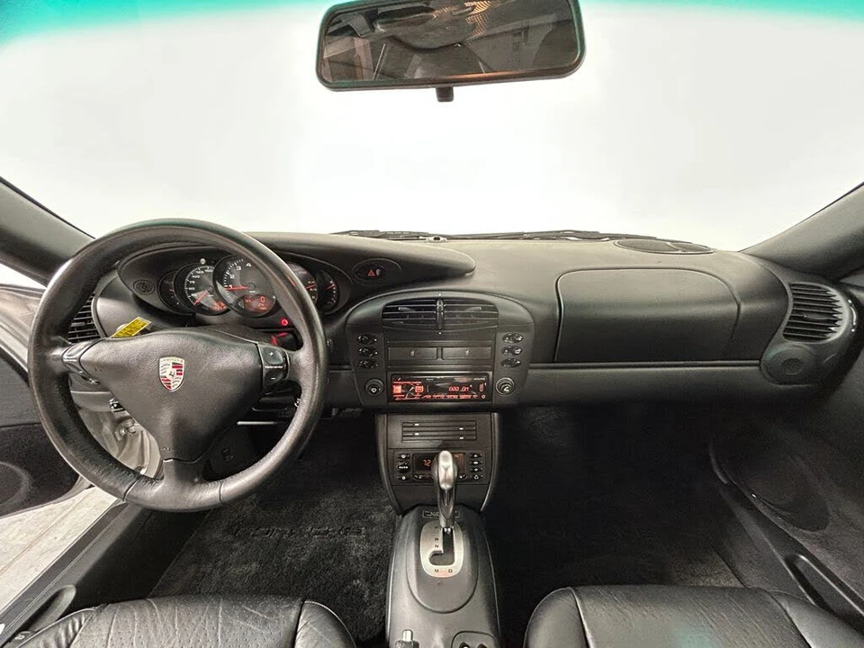 2001 Porsche 996 Carrera 4 - Image 14 of 31