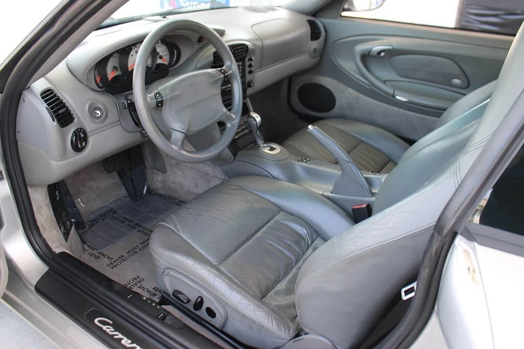2001 Porsche 996 Carrera - Image 12 of 31