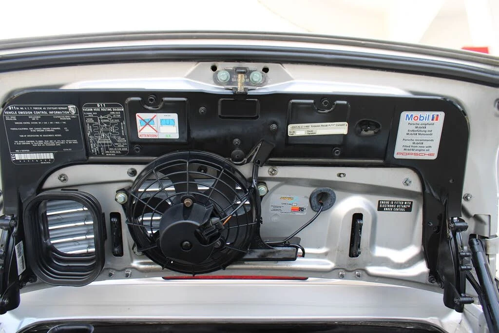 2001 Porsche 996 Carrera - Image 30 of 31