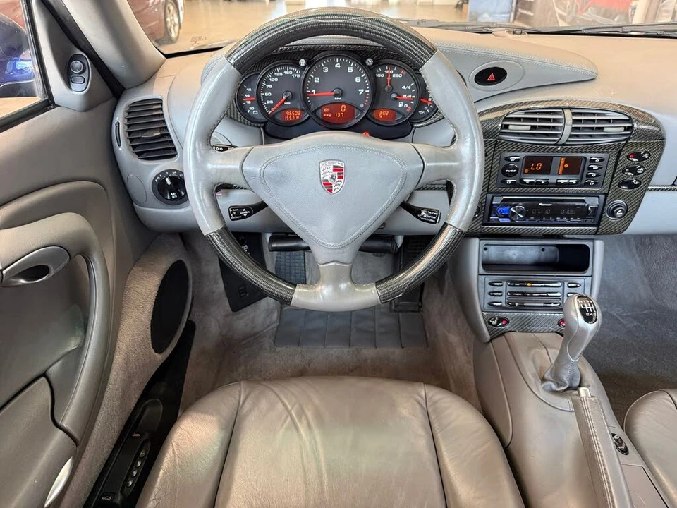 2001 Porsche 996 Carrera - Image 24 of 31