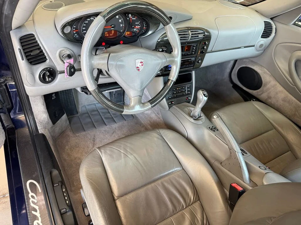 2001 Porsche 996 Carrera - Image 12 of 31
