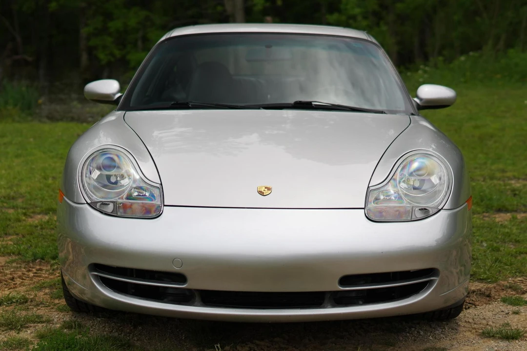 2001 Porsche 996 Carrera - Image 2 of 31