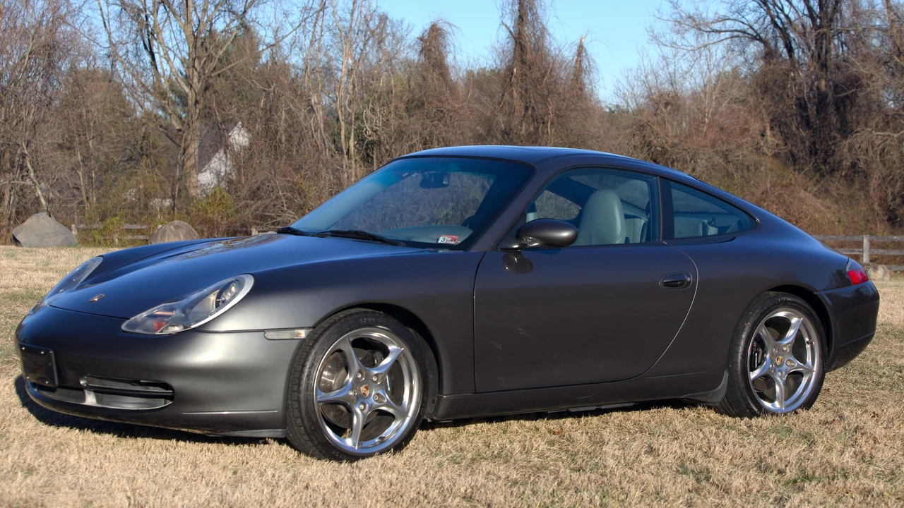 2001 Porsche 996 Carrera - Image 13 of 31