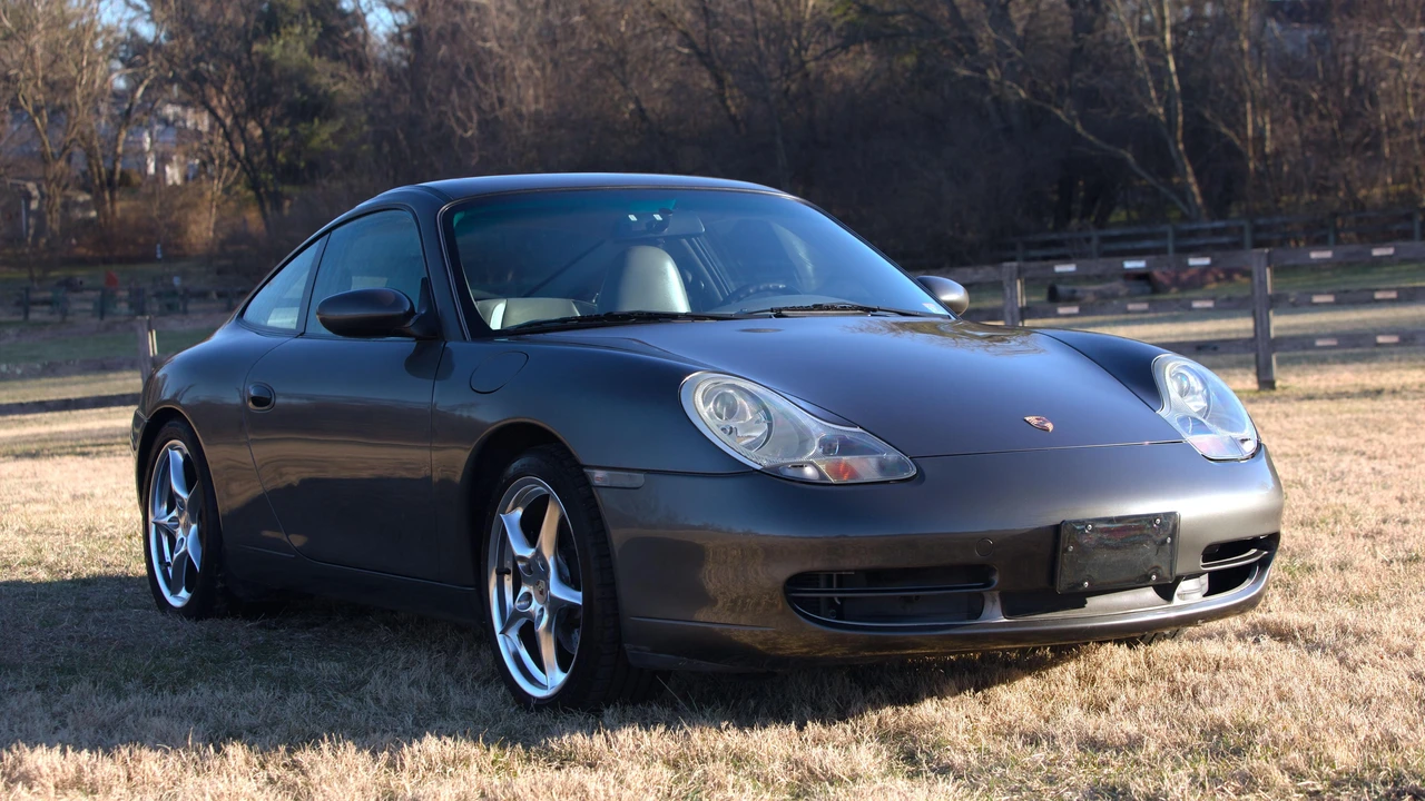 2001 Porsche 996 Carrera - Image 26 of 31