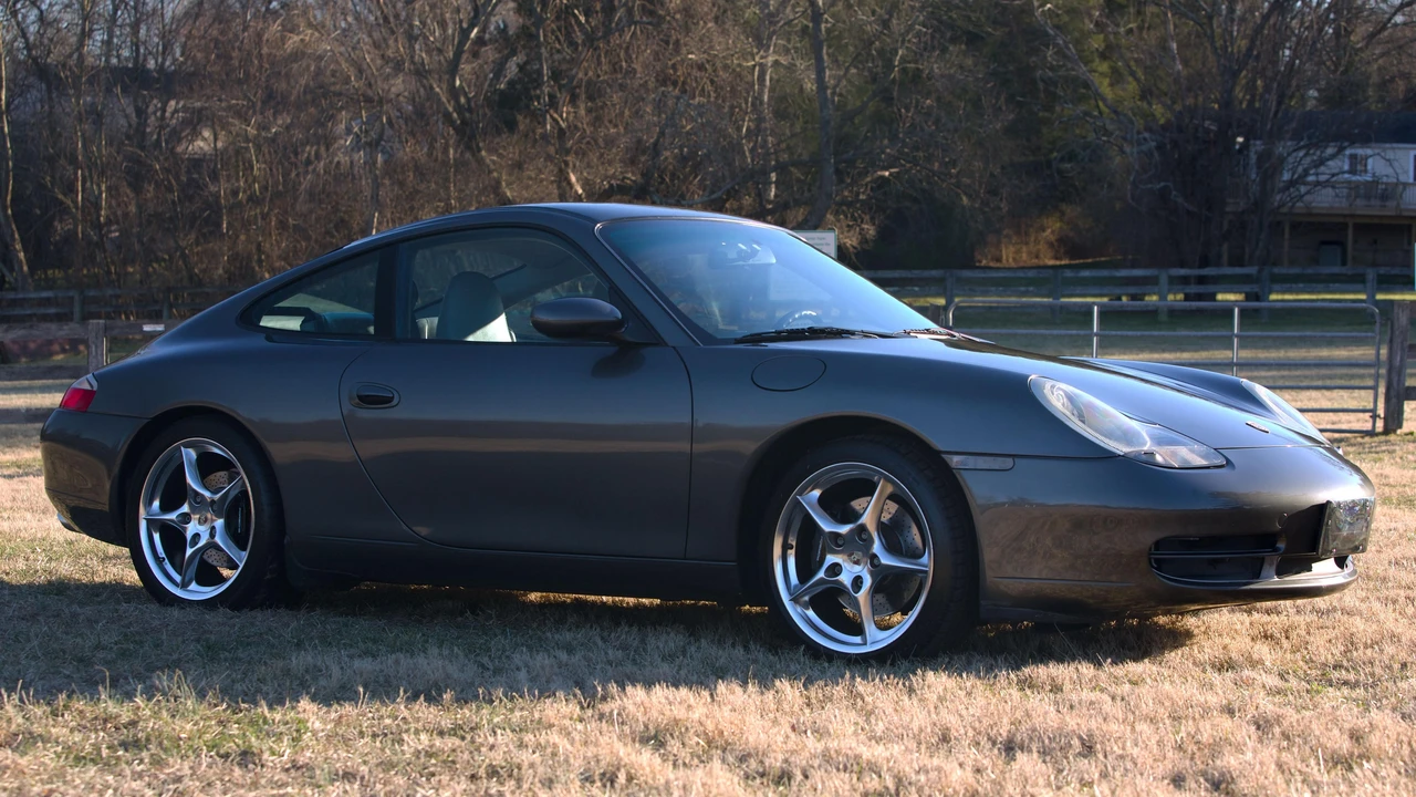 2001 Porsche 996 Carrera - Image 24 of 31