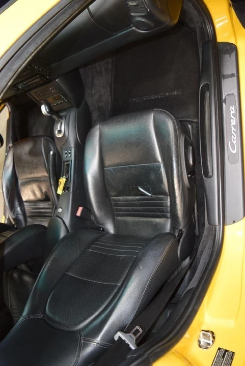 2001 Porsche 996 Carrera - Image 19 of 21