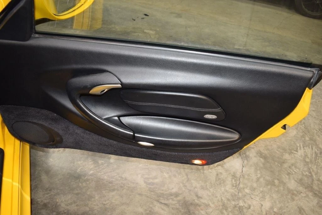 2001 Porsche 996 Carrera - Image 20 of 21