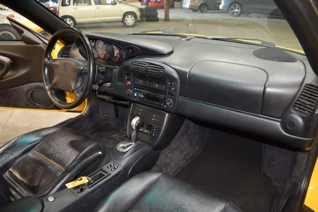 2001 Porsche 996 Carrera - Image 21 of 21