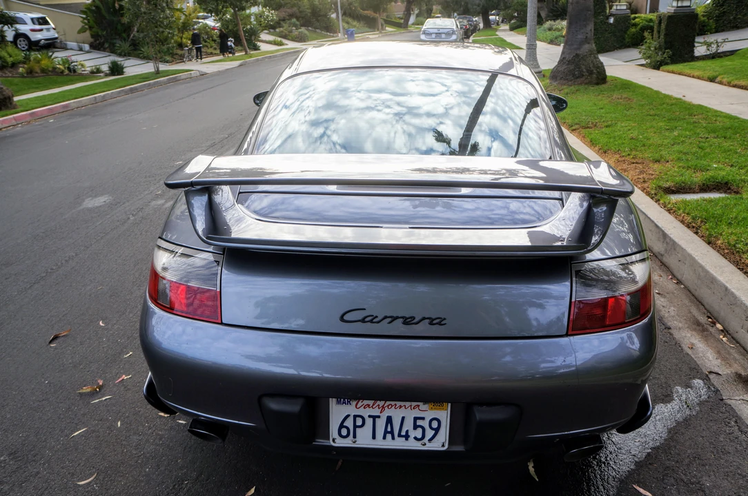2001 Porsche 996 Carrera - Image 17 of 31