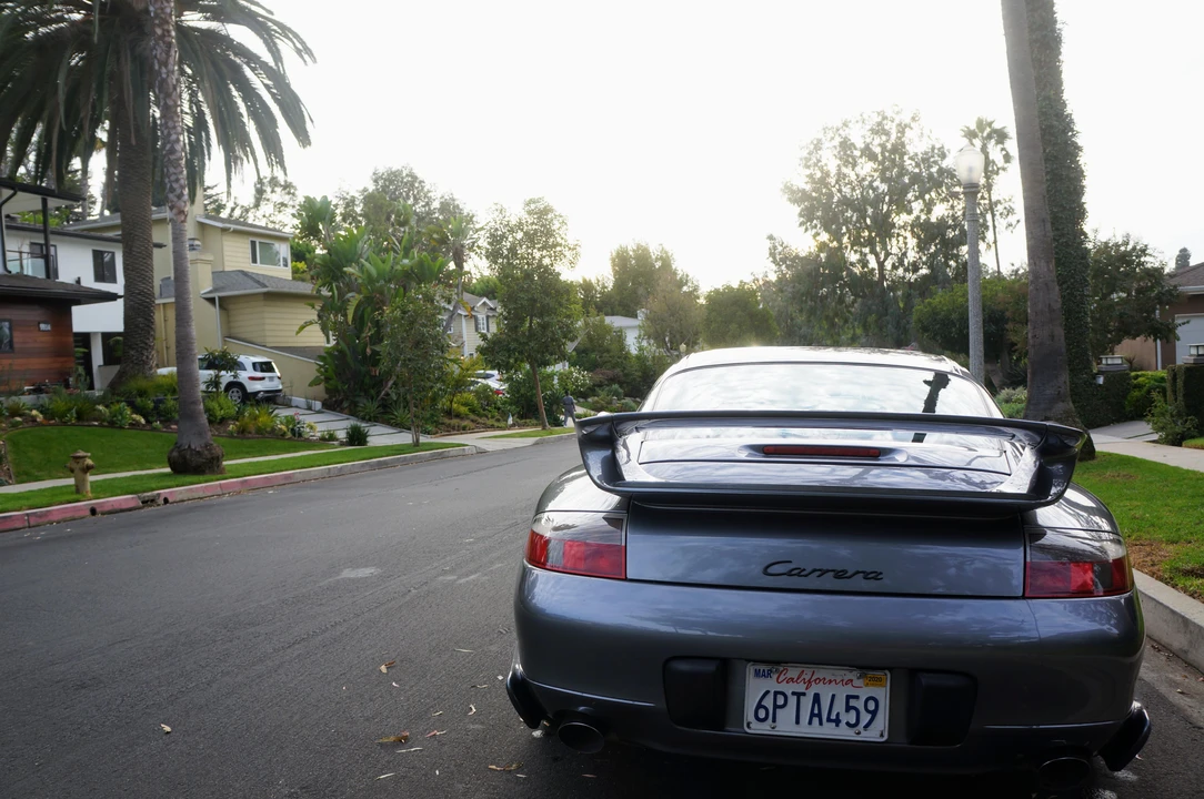 2001 Porsche 996 Carrera - Image 15 of 31