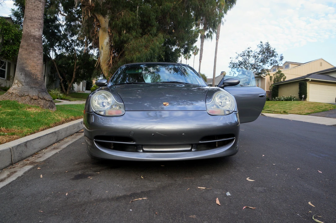 2001 Porsche 996 Carrera - Image 7 of 31