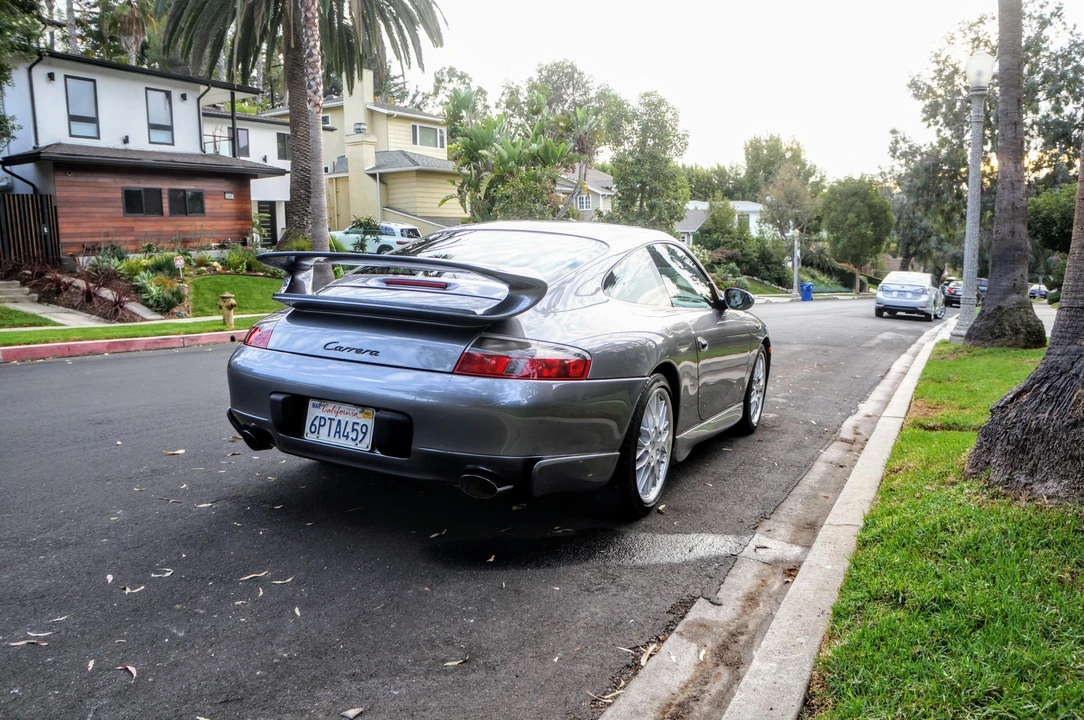 2001 Porsche 996 Carrera - Image 18 of 31