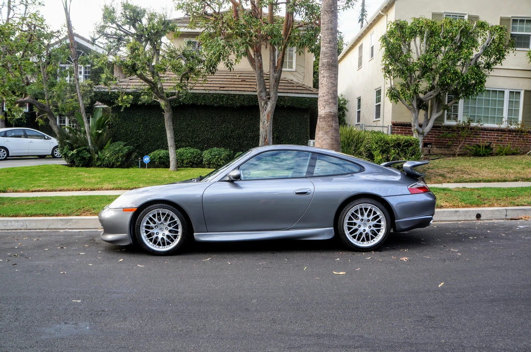 2001 Porsche 996 Carrera - Image 3 of 31