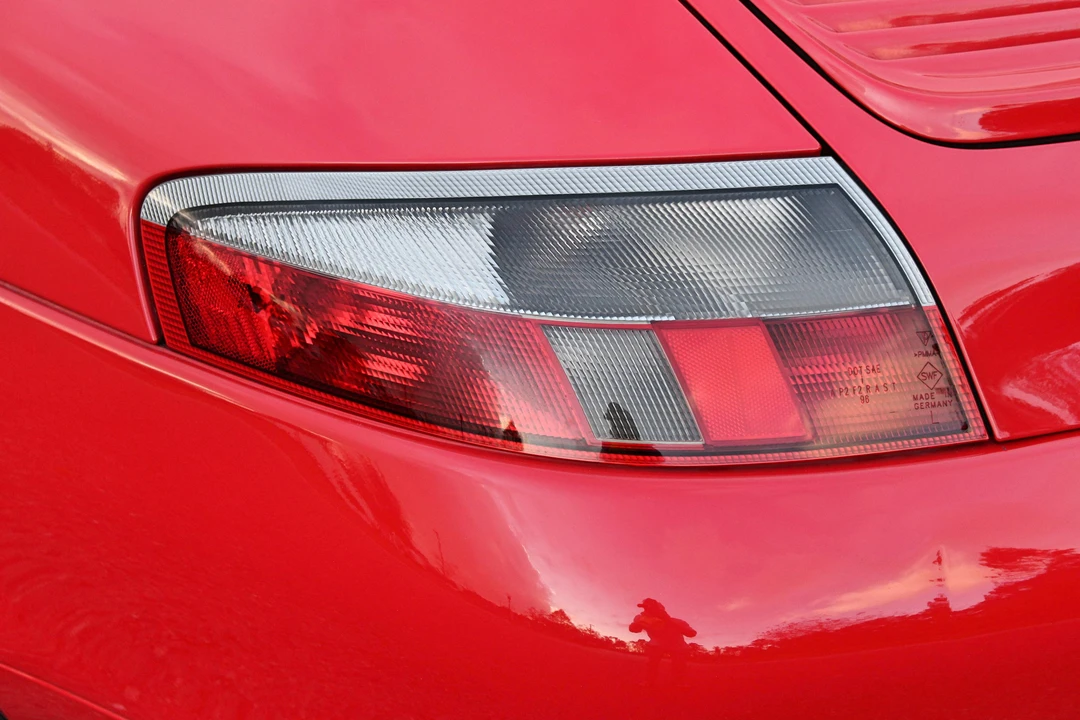 2001 Porsche 996 Carrera - Image 19 of 31