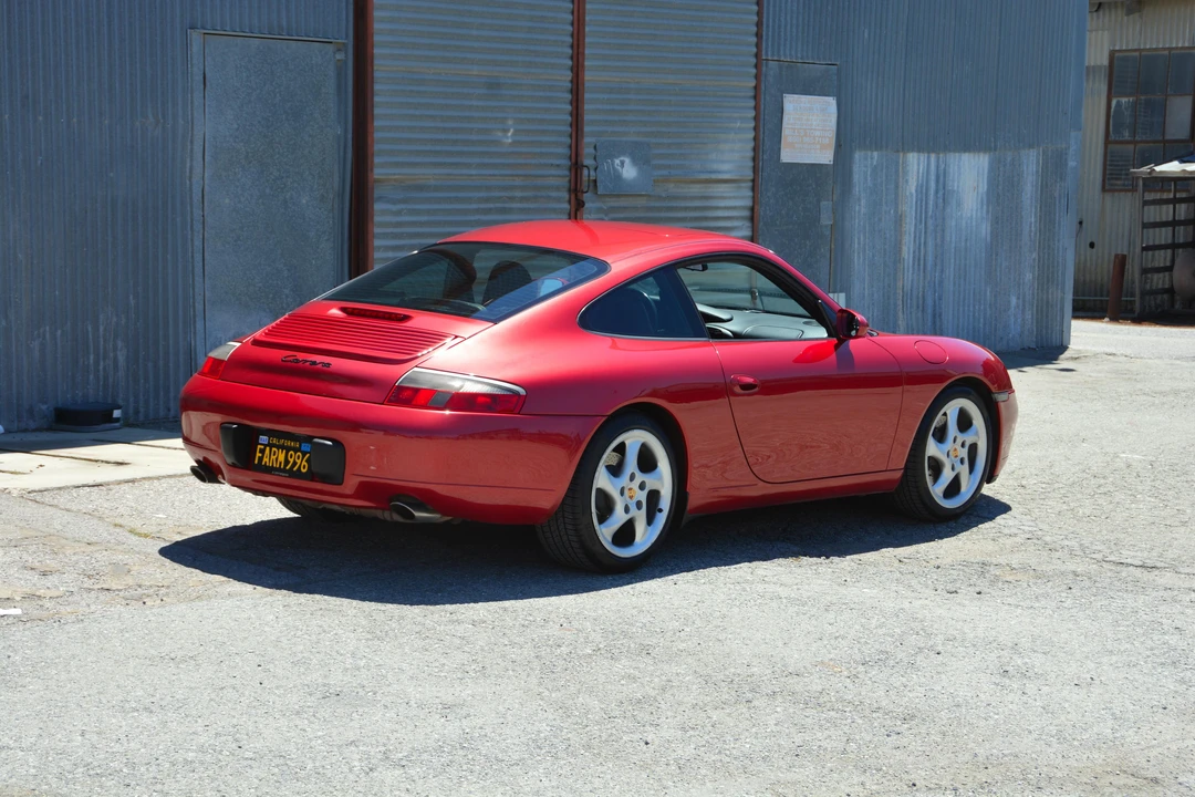 2001 Porsche 996 Carrera - Image 16 of 31