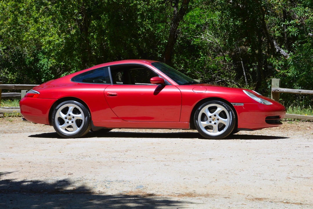 2001 Porsche 996 Carrera - Image 19 of 31