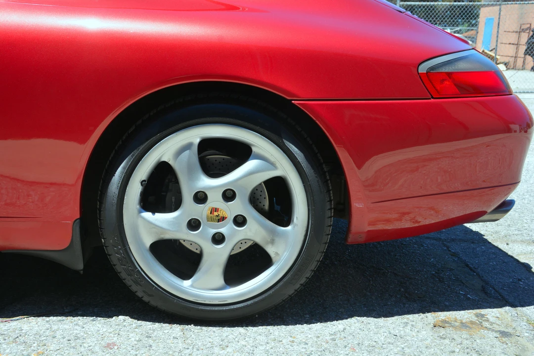 2001 Porsche 996 Carrera - Image 29 of 31