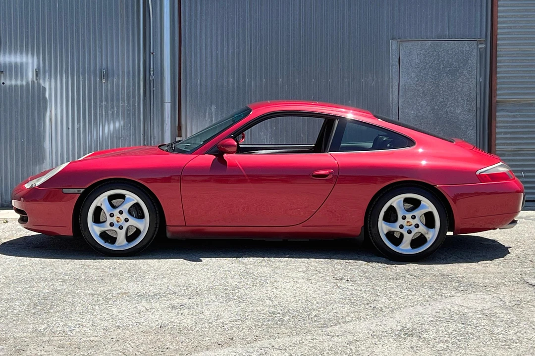 2001 Porsche 996 Carrera - Image 3 of 31