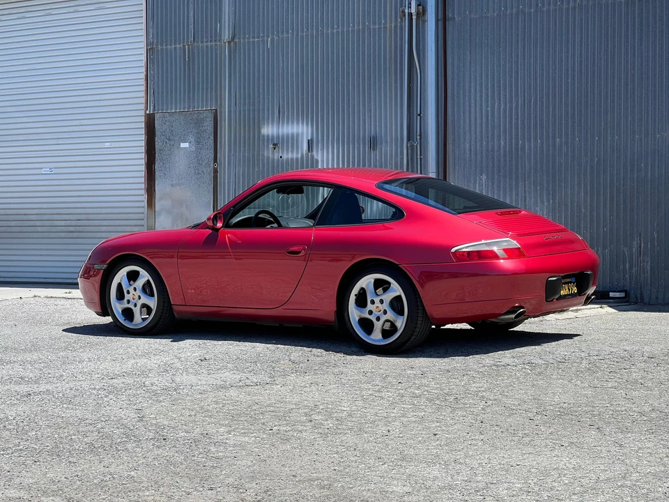 2001 Porsche 996 Carrera - Image 9 of 31