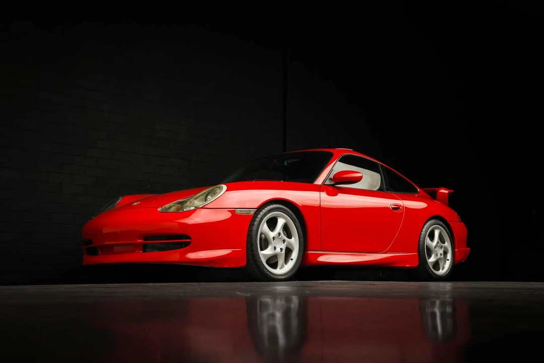 2001 Porsche 996 Carrera - Image 10 of 31