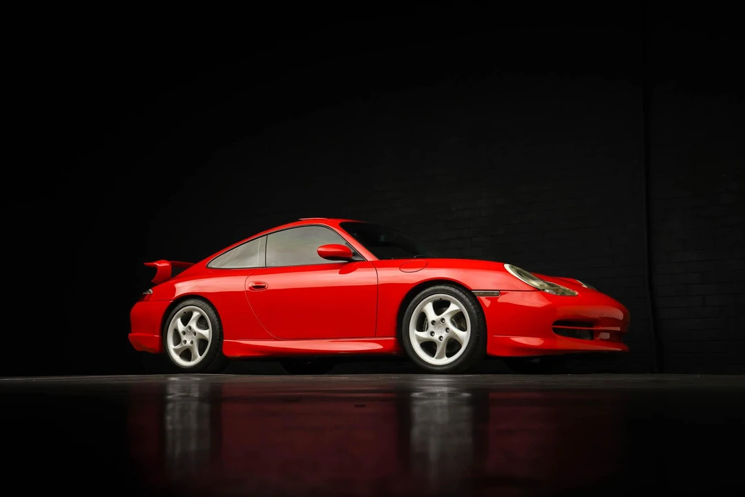 2001 Porsche 996 Carrera - Image 25 of 31
