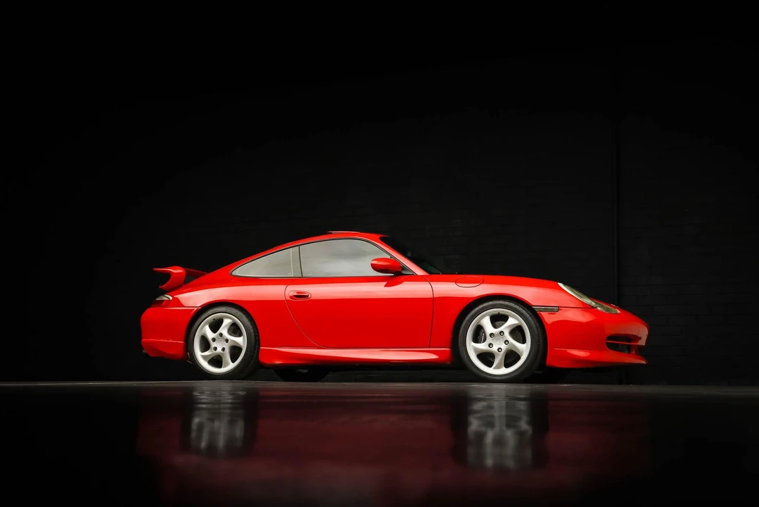 2001 Porsche 996 Carrera - Image 24 of 31