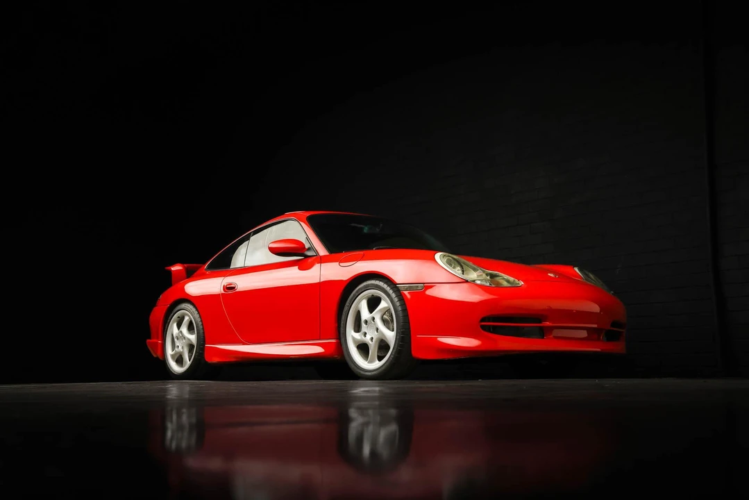 2001 Porsche 996 Carrera - Image 26 of 31
