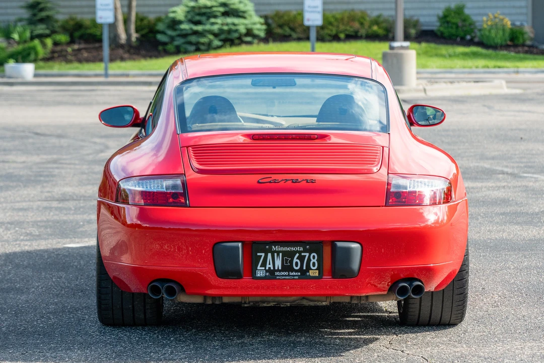 2001 Porsche 996 Carrera - Image 6 of 31