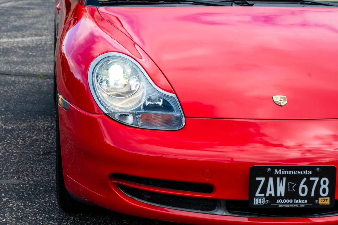 2001 Porsche 996 Carrera - Image 11 of 31
