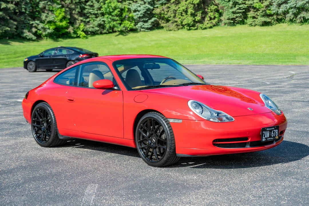2001 Porsche 996 Carrera - Image 10 of 31