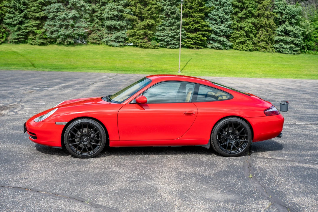 2001 Porsche 996 Carrera - Image 8 of 31