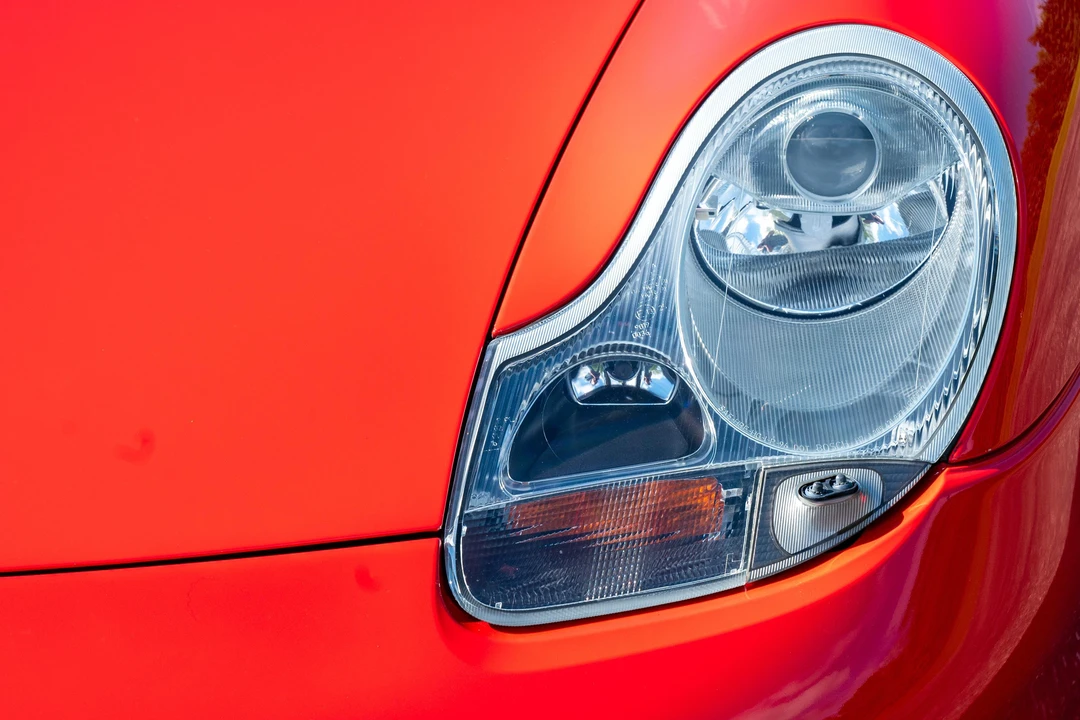 2001 Porsche 996 Carrera - Image 25 of 31