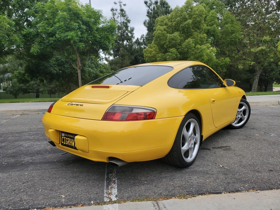 2001 Porsche 996 Carrera - Image 16 of 31