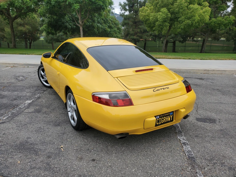 2001 Porsche 996 Carrera - Image 11 of 31