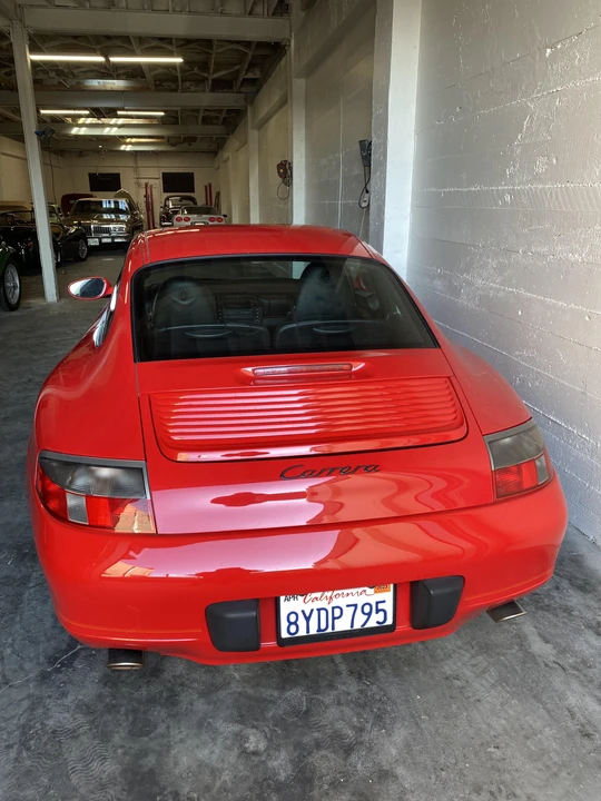 2001 Porsche 996 Carrera - Image 10 of 31