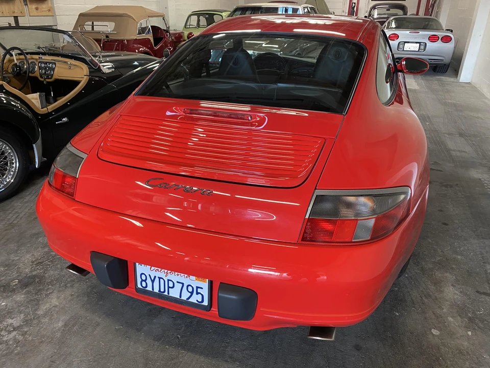2001 Porsche 996 Carrera - Image 11 of 31