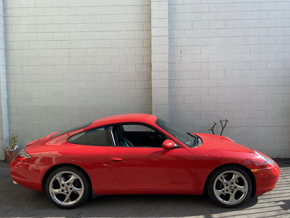 2001 Porsche 996 Carrera - Image 13 of 31