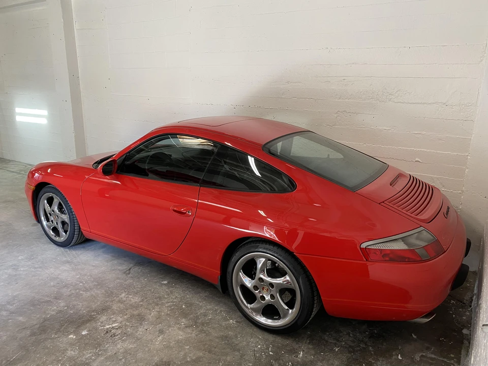 2001 Porsche 996 Carrera - Image 9 of 31